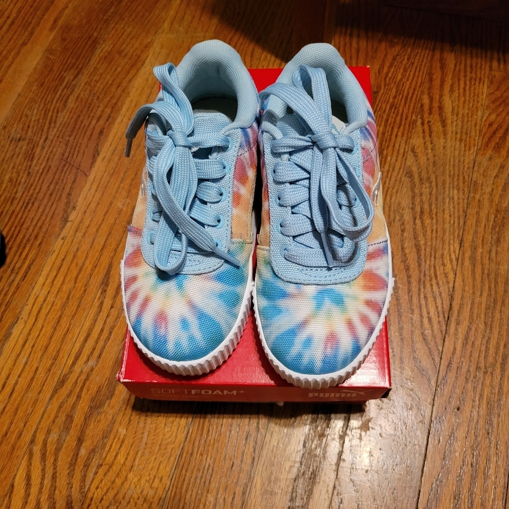 Tye dye puma sneakers